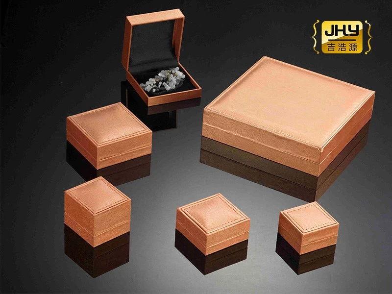 21 Khaki Jewellery Organiser
