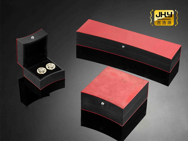 12Luxury Jewellery Box