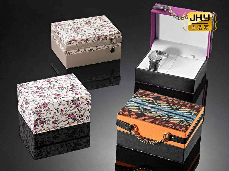 68 Patterned Watch Organiser