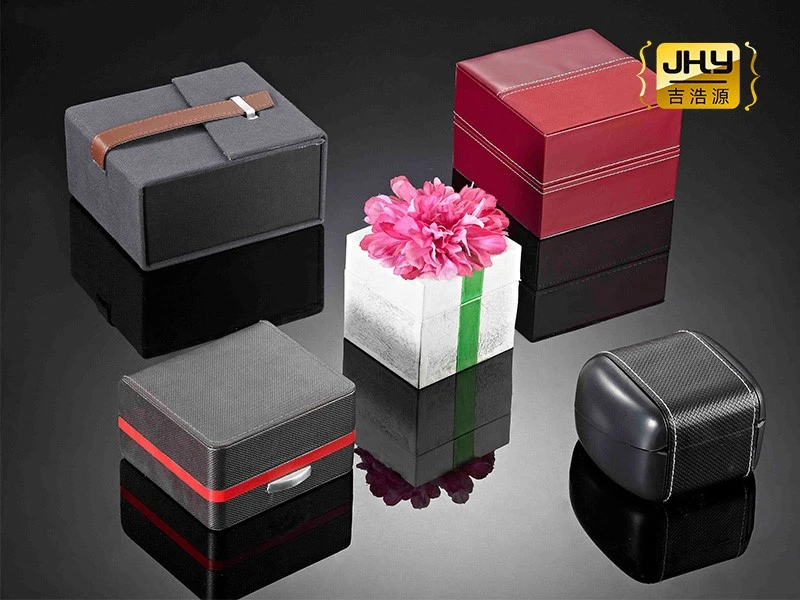 67 Watch Organiser Box