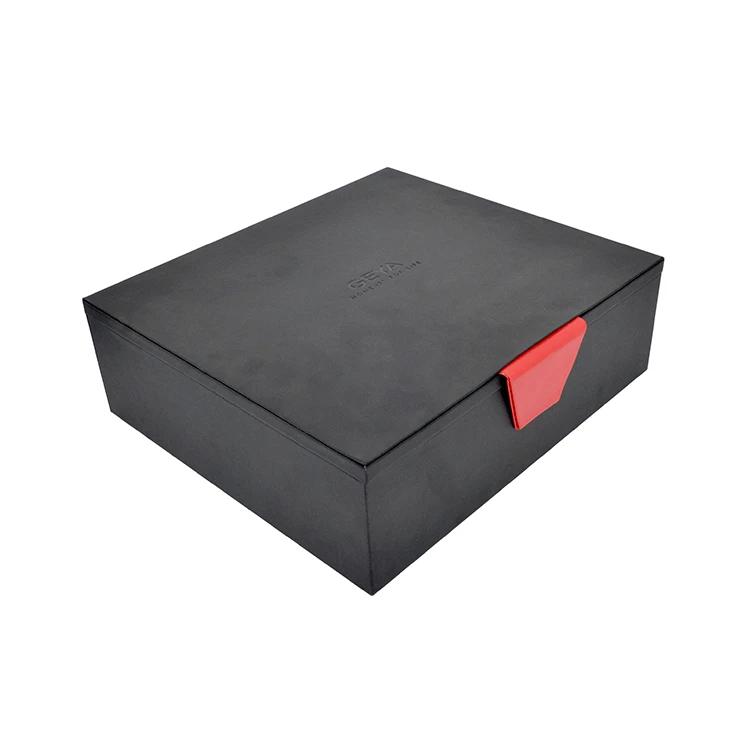 Schwarze Karton Uhren Box