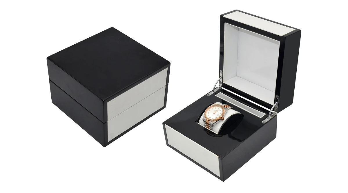 Exquisite Wooden Watch Box