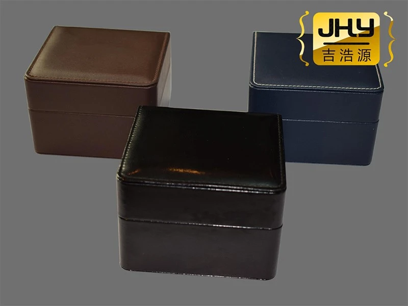 19 Portable Leather Watch Box