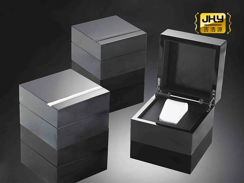 27 Single Watch Travelling Box